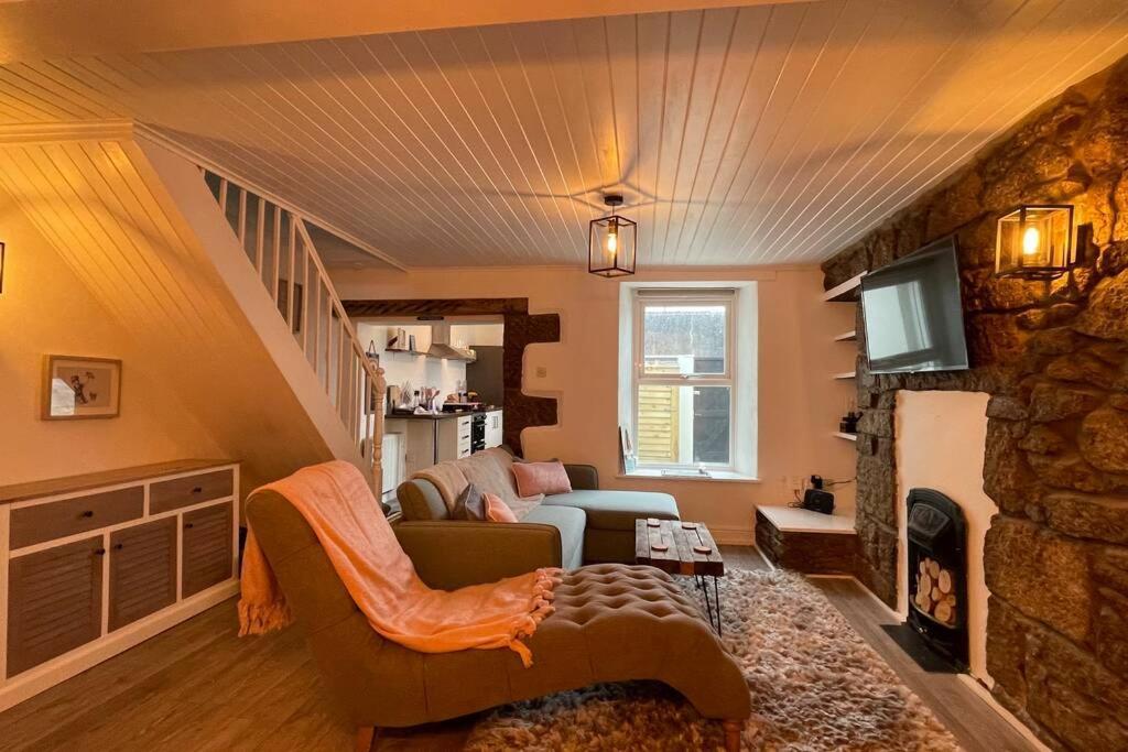 Beautiful 2 Bed Cornish CottageMadron エクステリア 写真